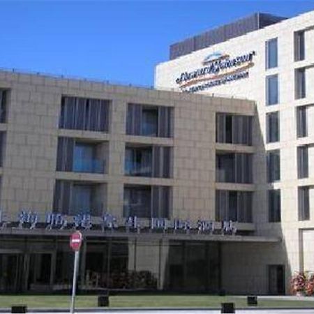 Howard Johnson Plaza Lingang Shanghai Nanhui Zewnętrze zdjęcie