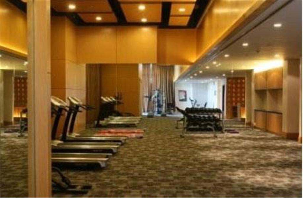 Howard Johnson Plaza Lingang Shanghai Nanhui Zewnętrze zdjęcie